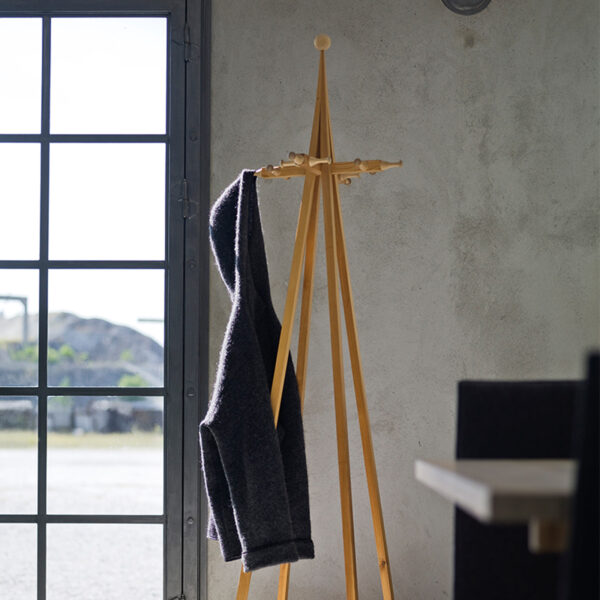 Coat hanger - Image 3